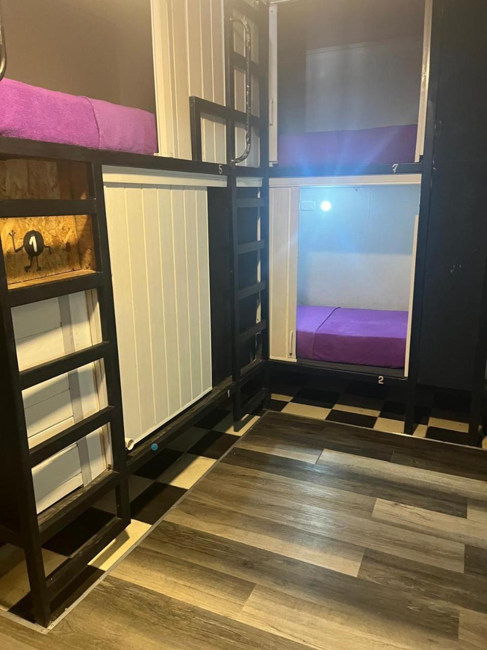 Hostel La Antigua Capsula Cartagena Екстер'єр фото